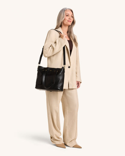 Alma’s Timeless Sophistication | Shoulder Bag